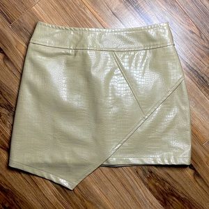 Women’s Faux Leather skirt